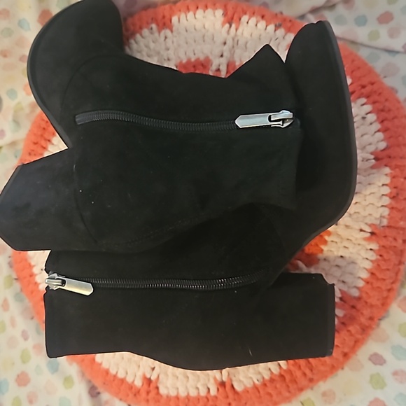 EUC Michael Shannon booties - Picture 6 of 6